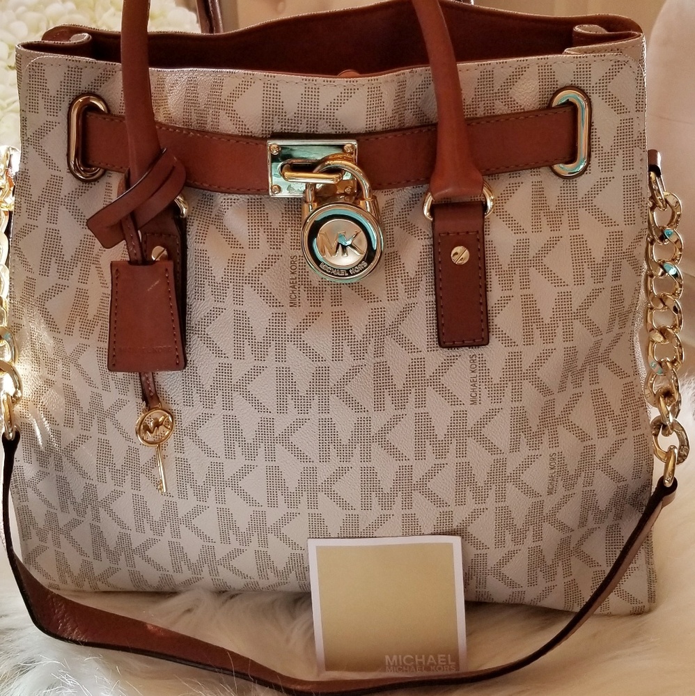 👜 SOLD